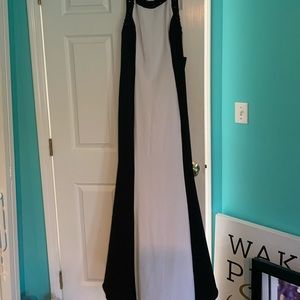 JS Boutique floor length dress